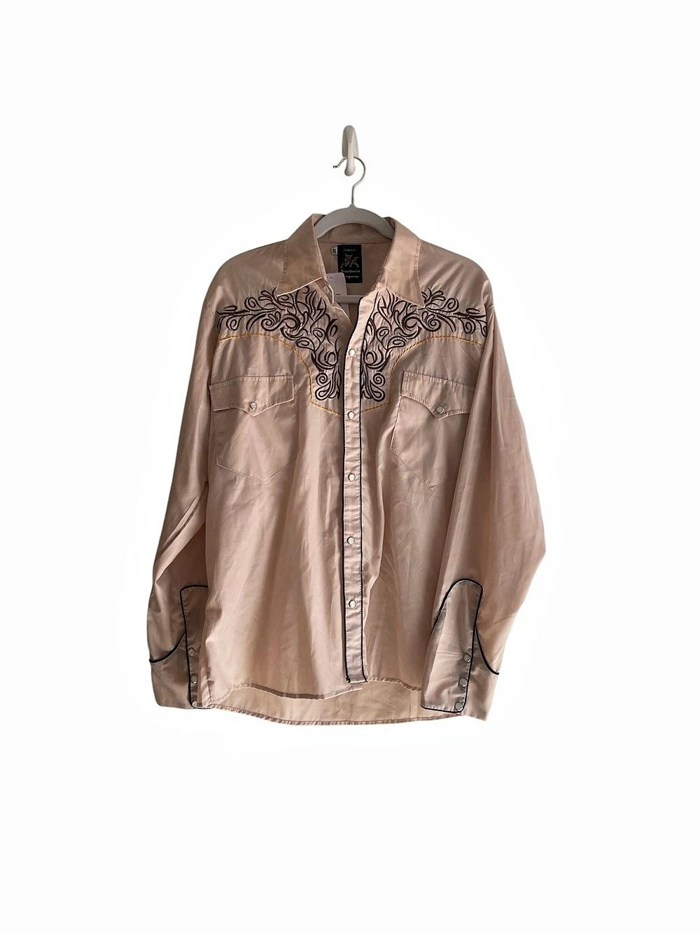 Territorio Vaquero Embroidered Button Down Shirt in Pink